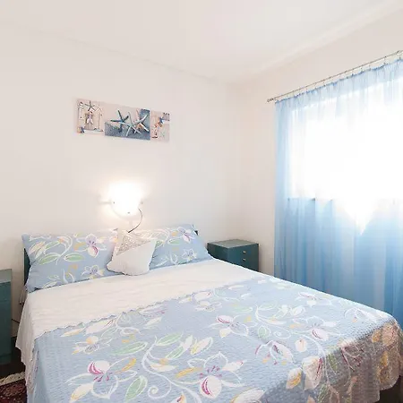 Holiday Home And Apartment Dubravka Apartman Rovinj