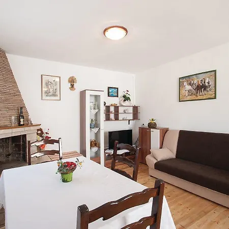 Holiday Home And Apartment Dubravka Rovinj