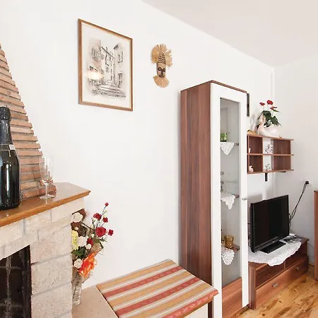 Holiday Home And Apartment Dubravka Rovinj