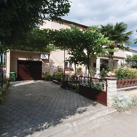 Holiday Home And Apartment Dubravka * Rovinj