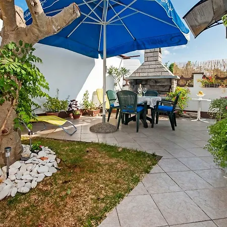 Holiday Home And Apartment Dubravka *