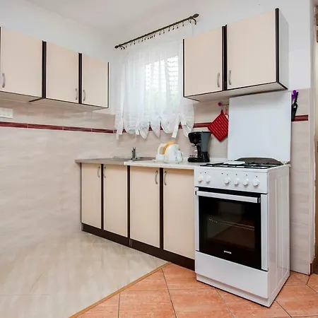 Holiday Home And Apartment Dubravka Apartman Rovinj
