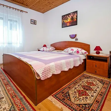 Holiday Home And Apartment Dubravka Rovinj