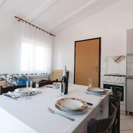 Apartment And Holiday Dubravka Rovinj